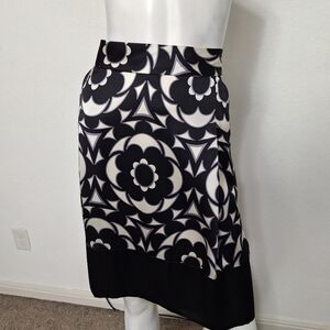 Banana Republic Black White 100% Silk Floral Retro Preppy Midi Skirt Plus Sz. 16